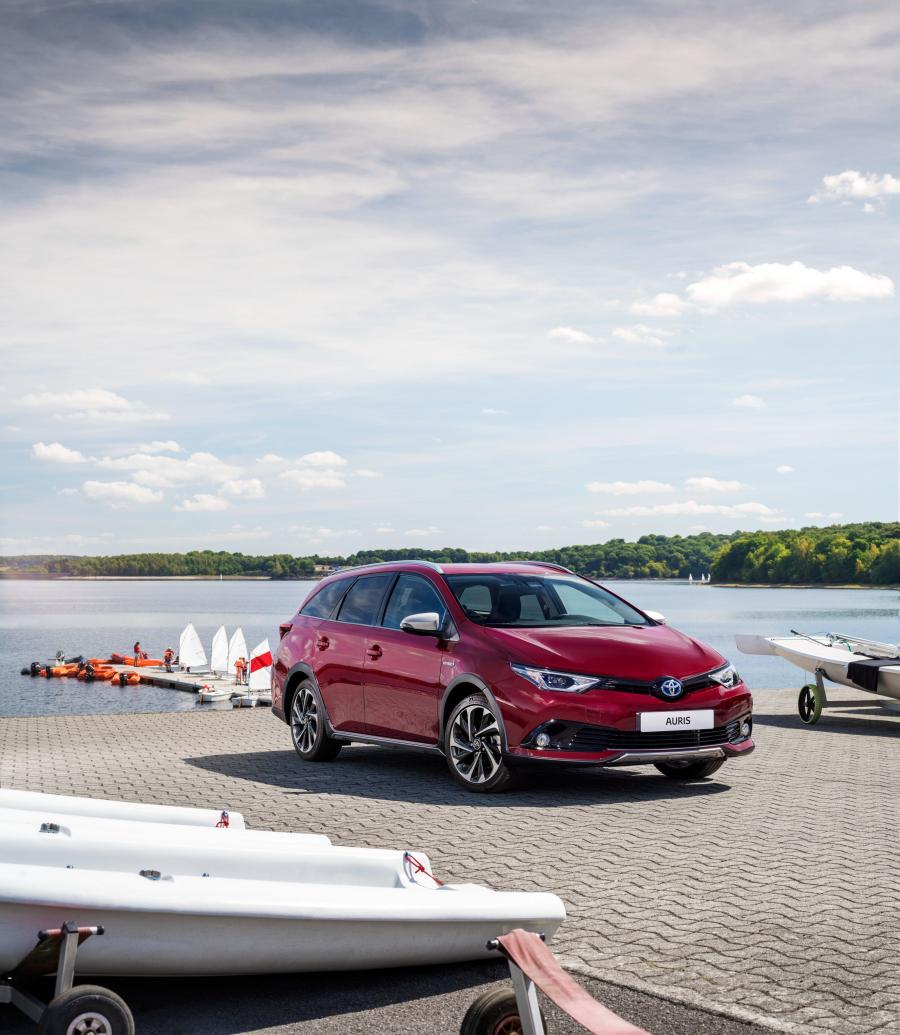  Toyota Auris Tourings Sports Freestyle 2017 года  (WW) (фото 6 из 19)